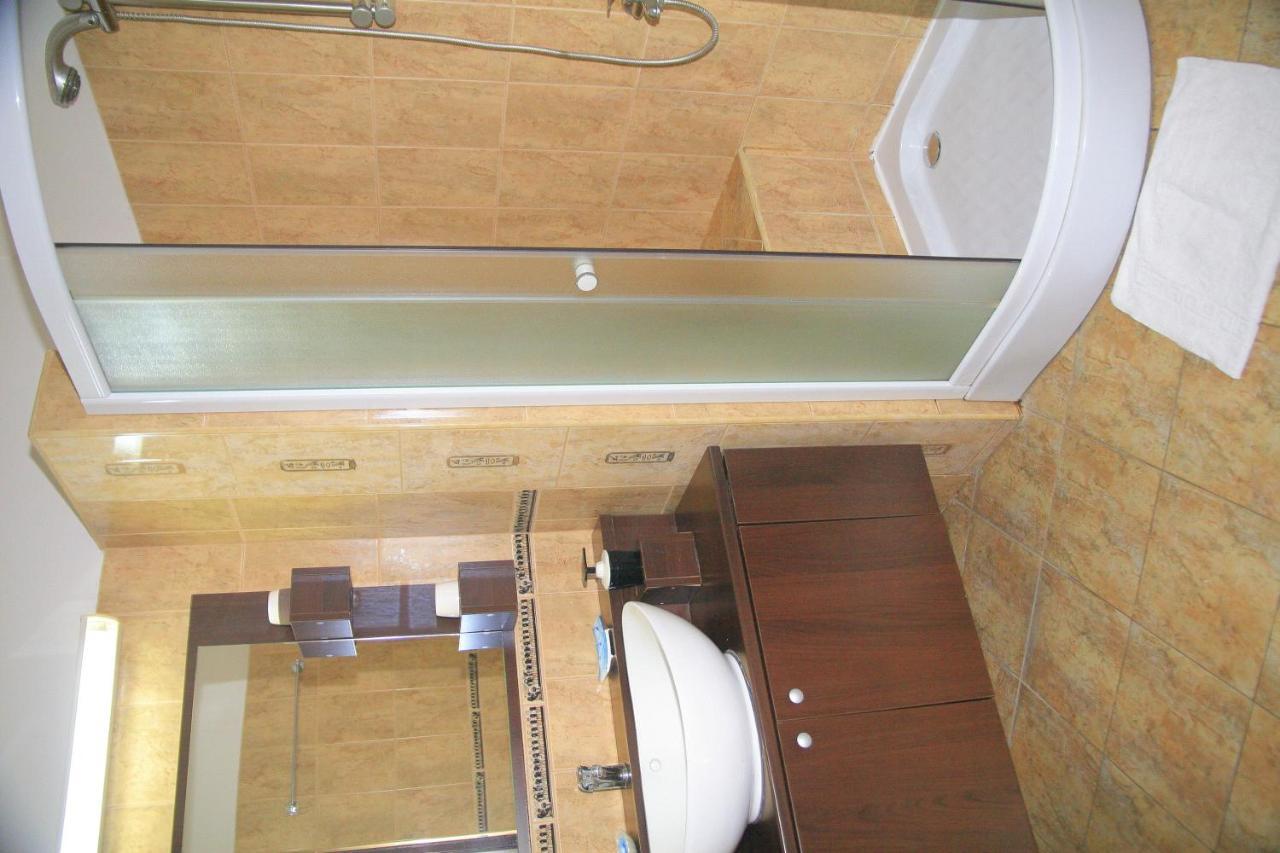 Târgu-Mureş Pension Cleopatra מראה חיצוני תמונה